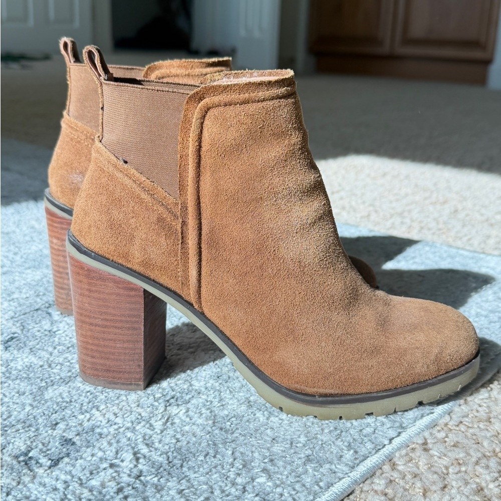 Crevo Charliee Suede Ankle Boots - Chestnut
